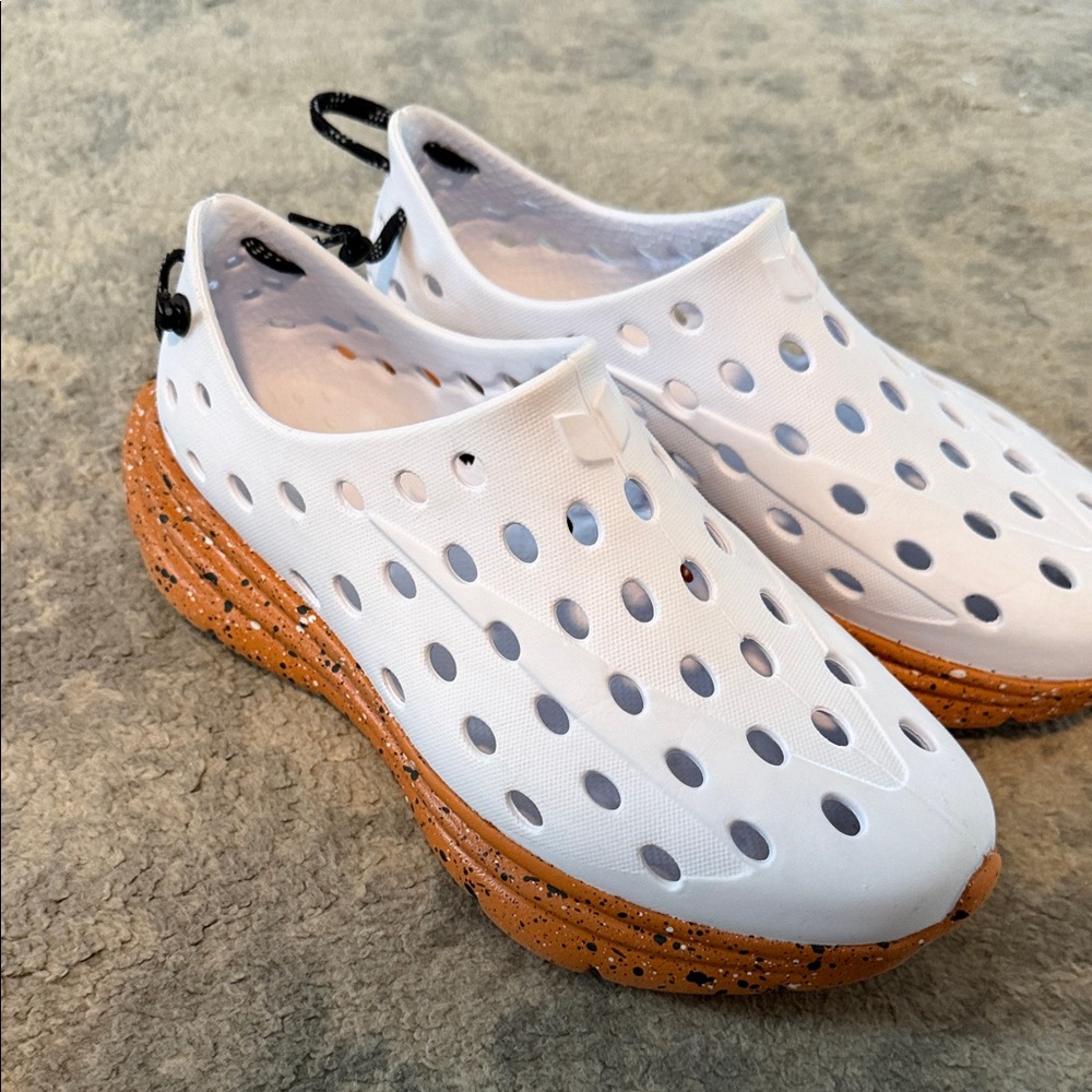 KANE FOOTWEAR - REVIVE recovery shoes